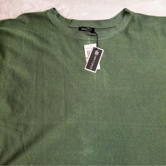 Cable & Gauge Olive Green Women's Top - Picture 2 of 6